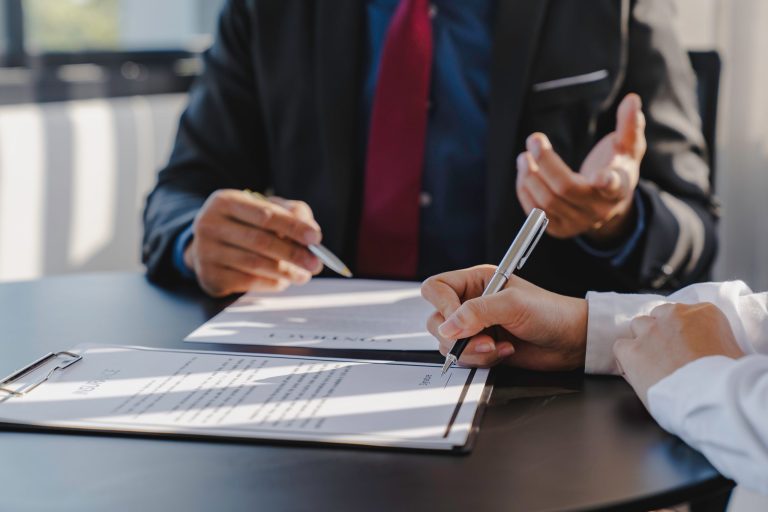 découvrez comment changer d’assurance habitation facilement : démarches, conseils pour économiser, délais à respecter et astuces pour trouver la meilleure offre adaptée à vos besoins.