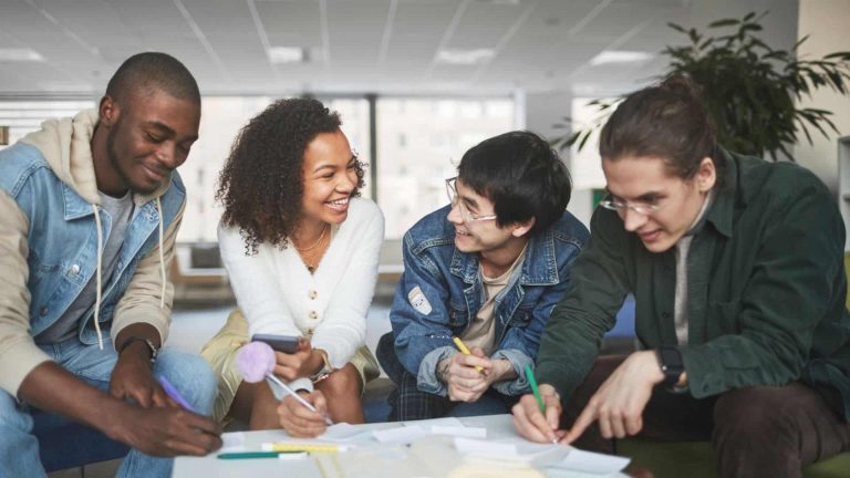 obtenez les meilleures offres d'assurance habitation pour septembre 2025. comparez les garanties, tarifs et conseils pour protéger efficacement votre logement.