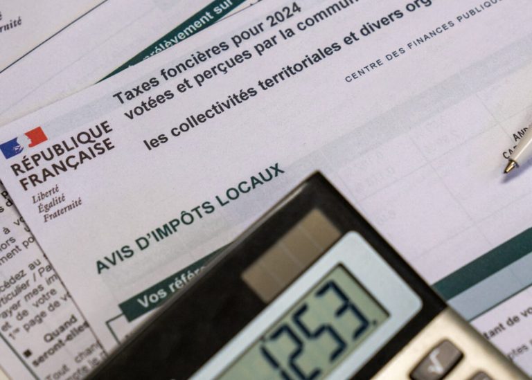 découvrez les tendances de l'assurance habitation en 2026, les hausses tarifaires prévues et l'impact des changements climatiques sur votre couverture.