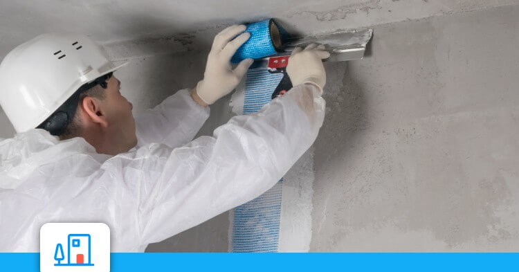 découvrez pourquoi les primes d'assurance habitation augmentent et comment réduire vos coûts grâce à nos conseils pratiques et astuces.