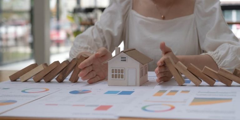 comparez et révisez facilement vos offres d'assurance habitation pour trouver la meilleure couverture au meilleur prix. optimisez votre protection dès aujourd'hui.